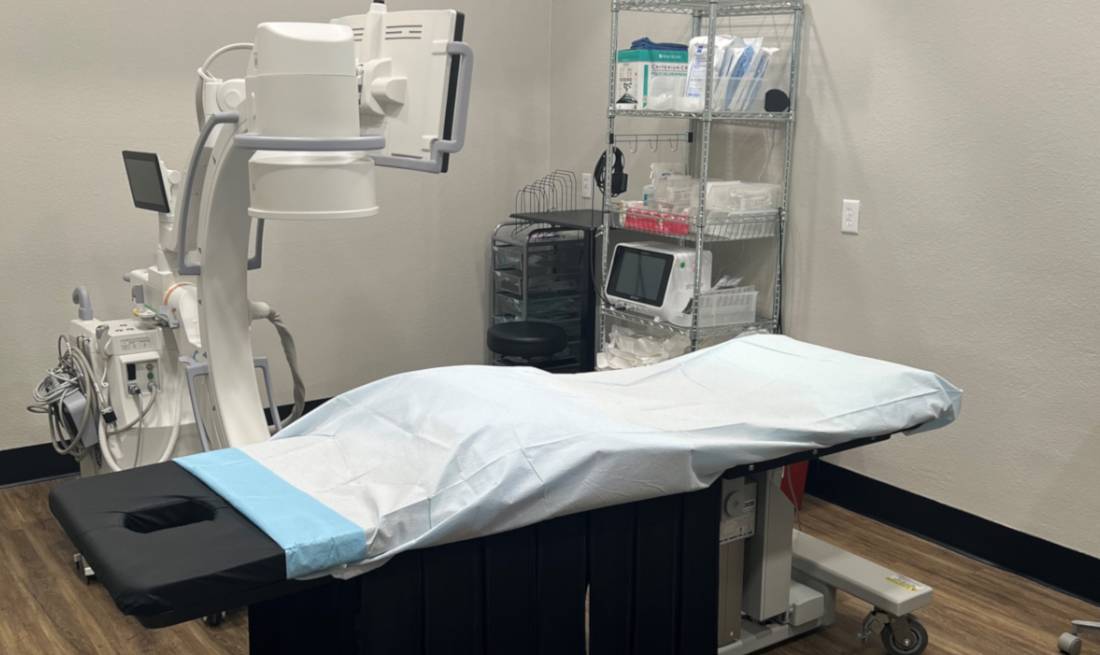 Granbury pain clinic procedure room